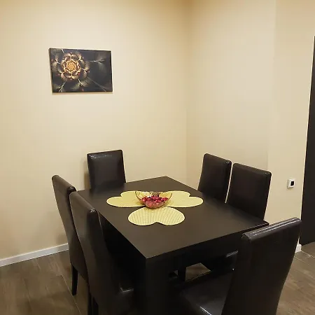 Ceca Apartment *